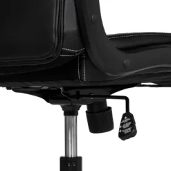 Oliver Gaming Chair - MiBasics -Furniture Sale Store GUEST f81488f3 1f54 4204 b0da f2fe159d1ad0